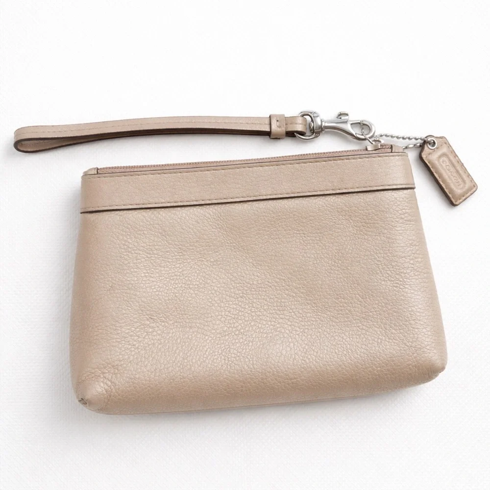 Coach Metallic Beige Leather Y2K‎ Wristlet/Clutch- Small